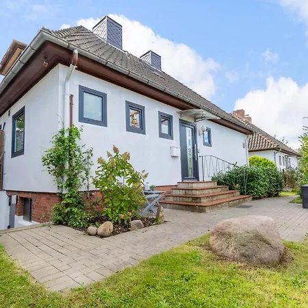 Kpt Verwaltungs Und Service Gbr Plön